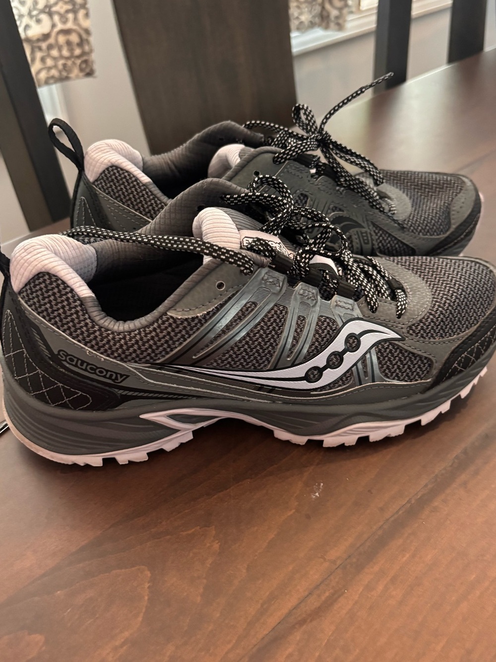 Saucony Women's Black and Gray Trail Running Shoes